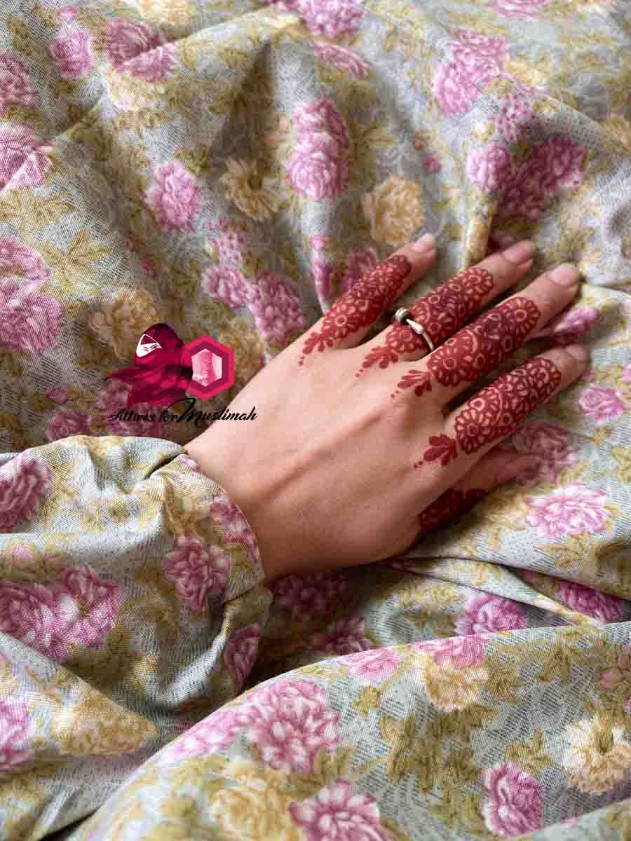 Full Coverage Namaz Chadar with Sleeves + Niqab (Mix Lawn)