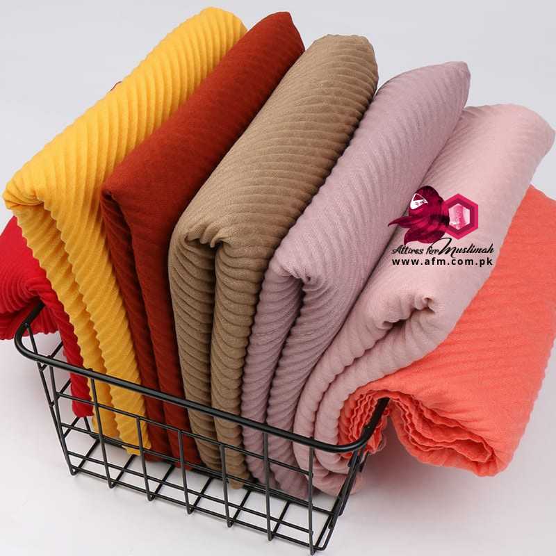 Crinkle Hijab Attires For Muslimah