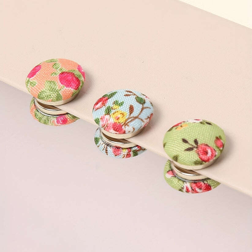 Floral Magnet Pins (1pc) Attires For Muslimah