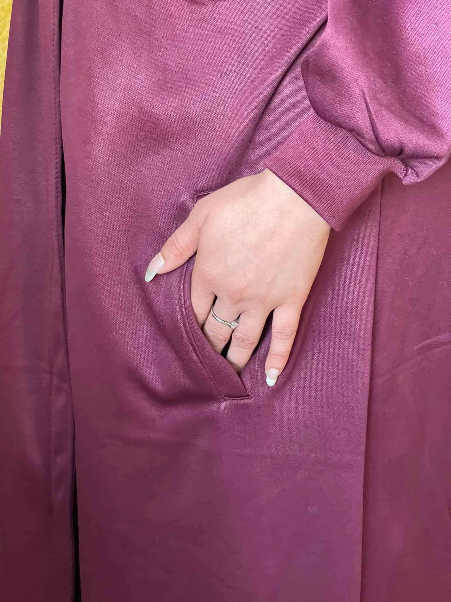 Hoodie Abaya (Maroon) Attires For Muslimah