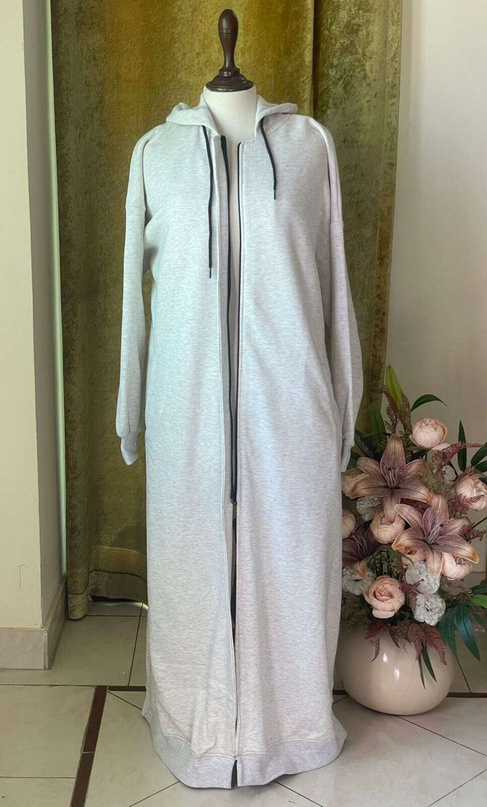 Hoodie Abaya (White) Attires For Muslimah