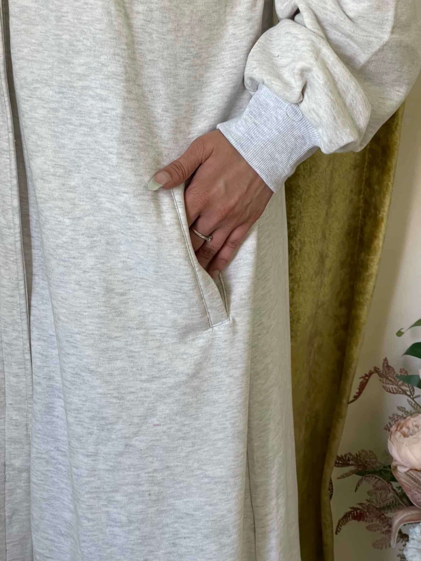 Hoodie Abaya (White) Attires For Muslimah