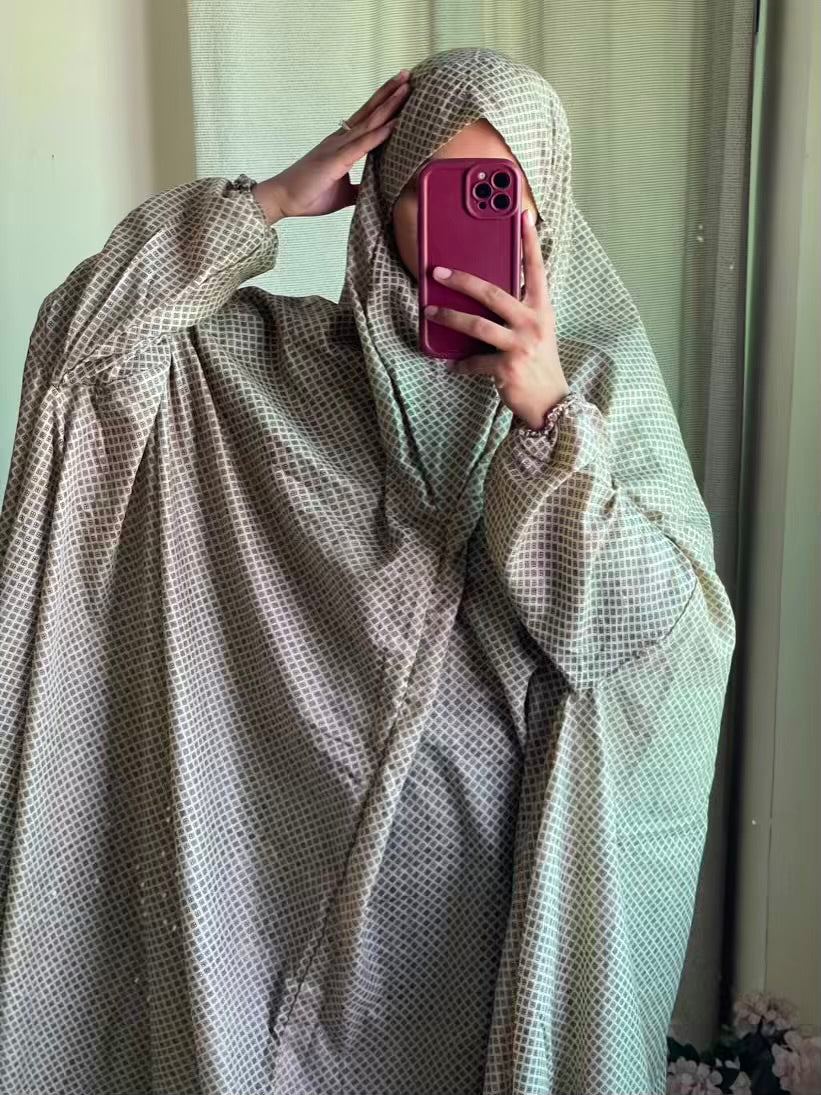 Full Coverage Namaz Chadar with Sleeves + Niqab (Mix Lawn)