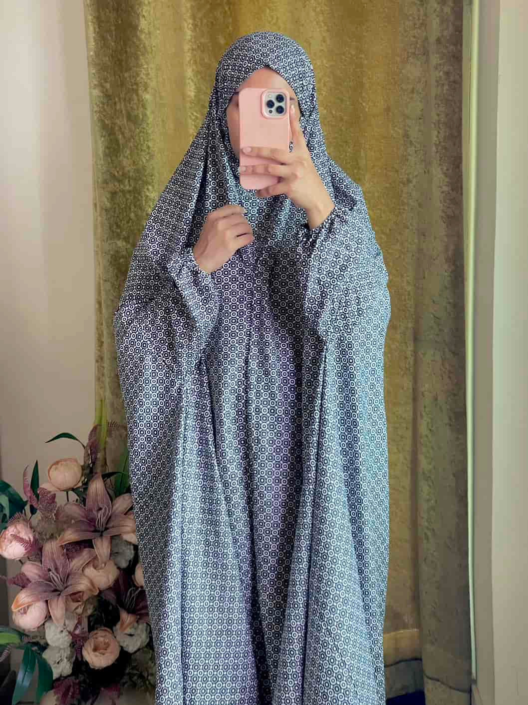 Full Coverage Namaz Chadar with Sleeves + Niqab (Mix Lawn)