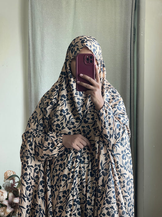 Full Coverage Namaz Chadar with Sleeves + Niqab (Pure Lawn)