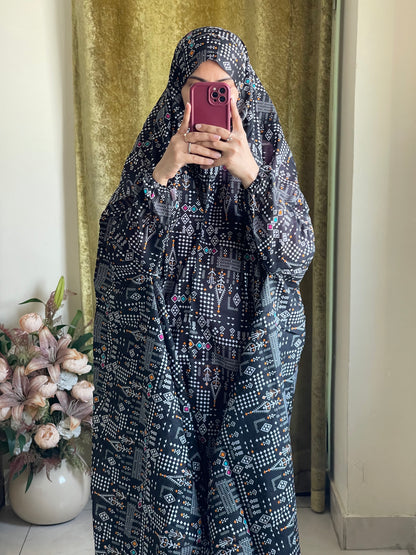 Full Coverage Namaz Chadar with Sleeves + Niqab (Pure Lawn)