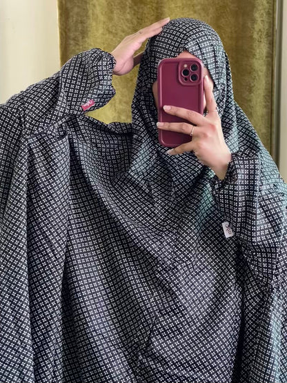Full Coverage Namaz Chadar with Sleeves + Niqab (Mix Lawn)