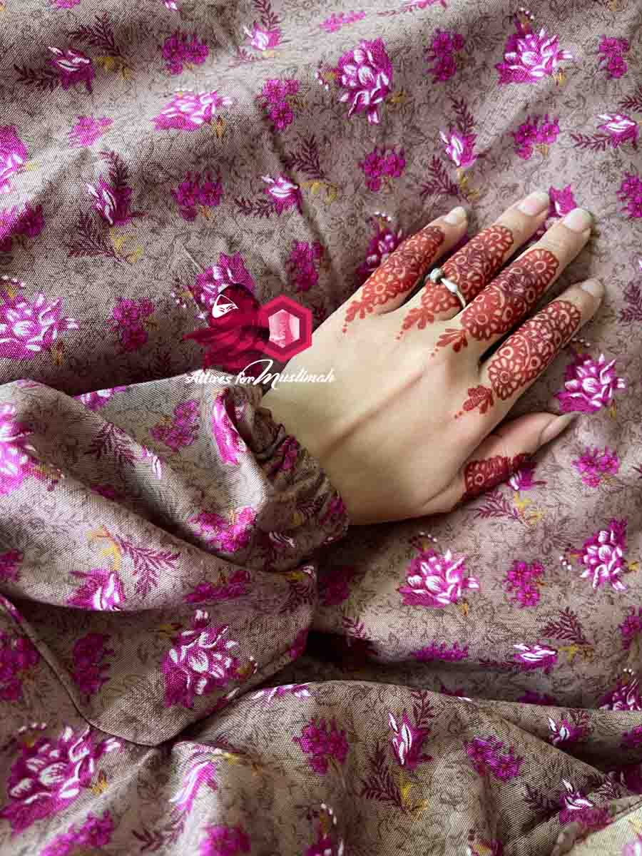 Full Coverage Namaz Chadar with Sleeves + Niqab (Mix Lawn)