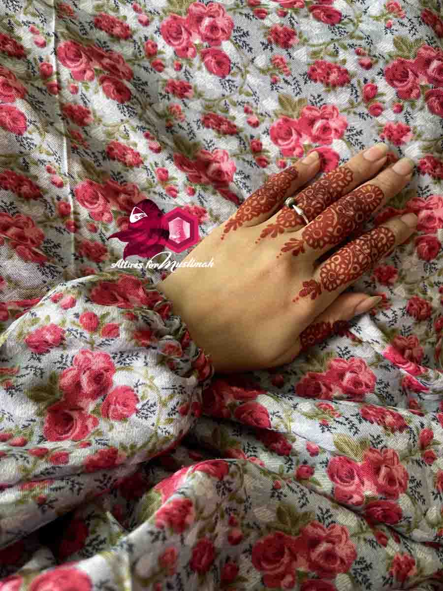 Full Coverage Namaz Chadar with Sleeves + Niqab (Mix Lawn)