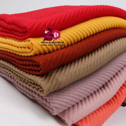 Crinkle Hijab Attires For Muslimah