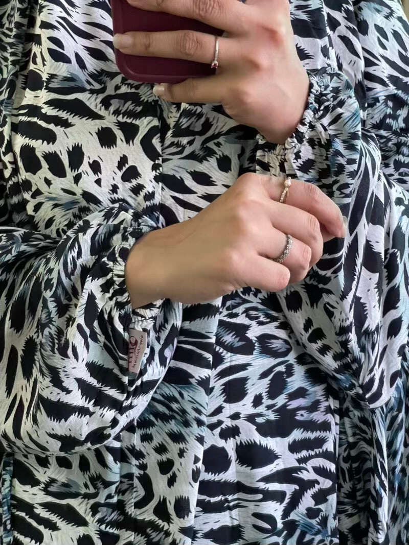 Full Coverage Namaz Chadar with Sleeves + Niqab (Linen) Attires For Muslimah