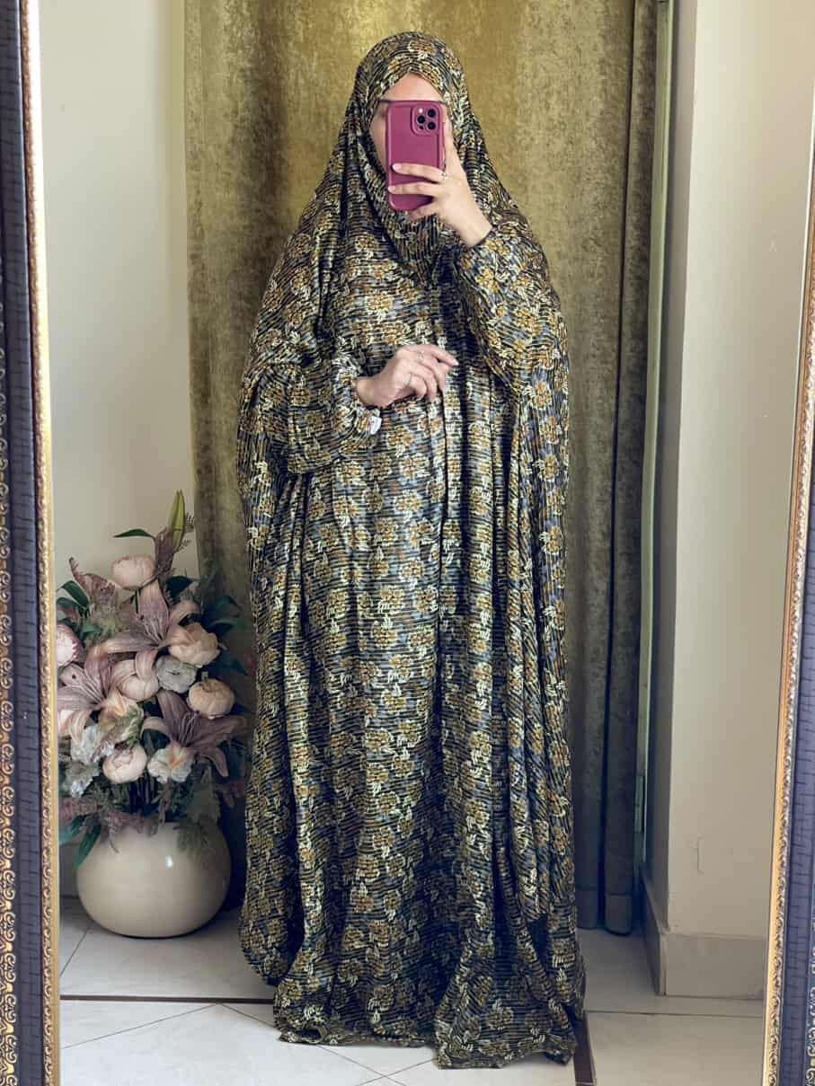 Full Coverage Namaz Chadar with Sleeves + Niqab (Mix Lawn) Attires For Muslimah