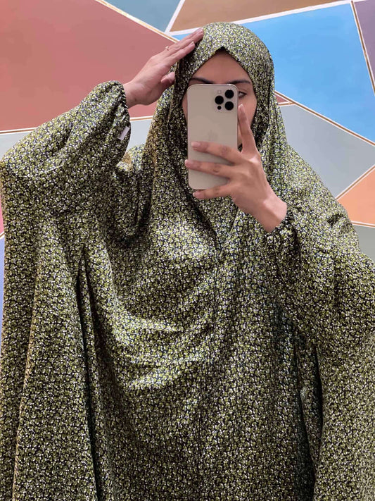 Full Coverage Namaz Chadar with Sleeves + Niqab (Mix Lawn) Attires For Muslimah
