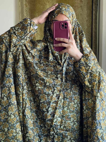 Full Coverage Namaz Chadar with Sleeves + Niqab (Mix Lawn) Attires For Muslimah