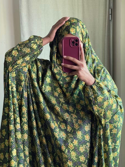 Full Coverage Namaz Chadar with Sleeves + Niqab (Mix Lawn) Attires For Muslimah