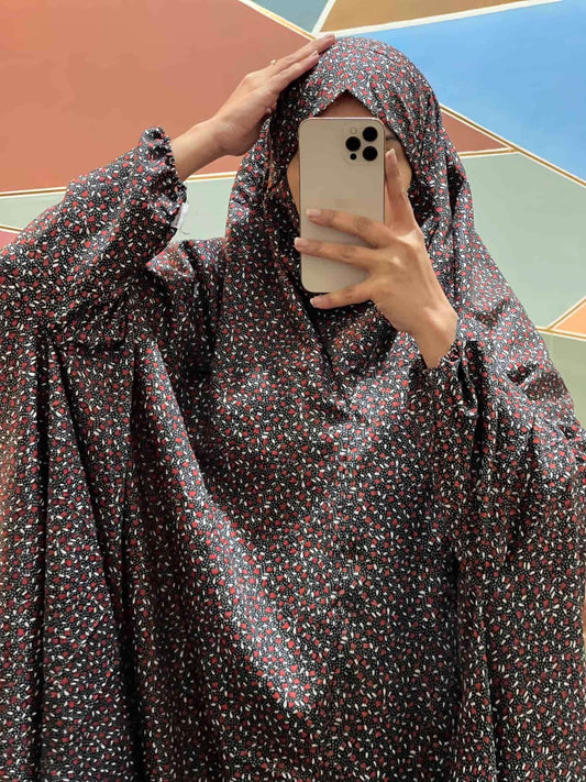 Full Coverage Namaz Chadar with Sleeves + Niqab (Mix Lawn) Attires For Muslimah