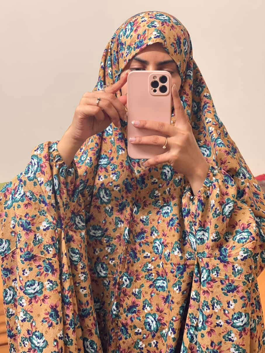 Full Coverage Namaz Chadar with Sleeves + Niqab (Mix Lawn) Attires For Muslimah