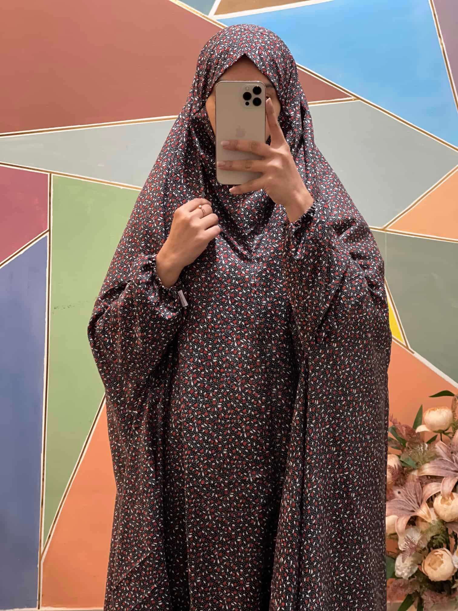 Full Coverage Namaz Chadar with Sleeves + Niqab (Mix Lawn) Attires For Muslimah
