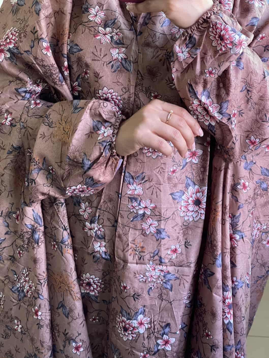 Full Coverage Namaz Chadar with Sleeves + Niqab (Mix Lawn) Attires For Muslimah