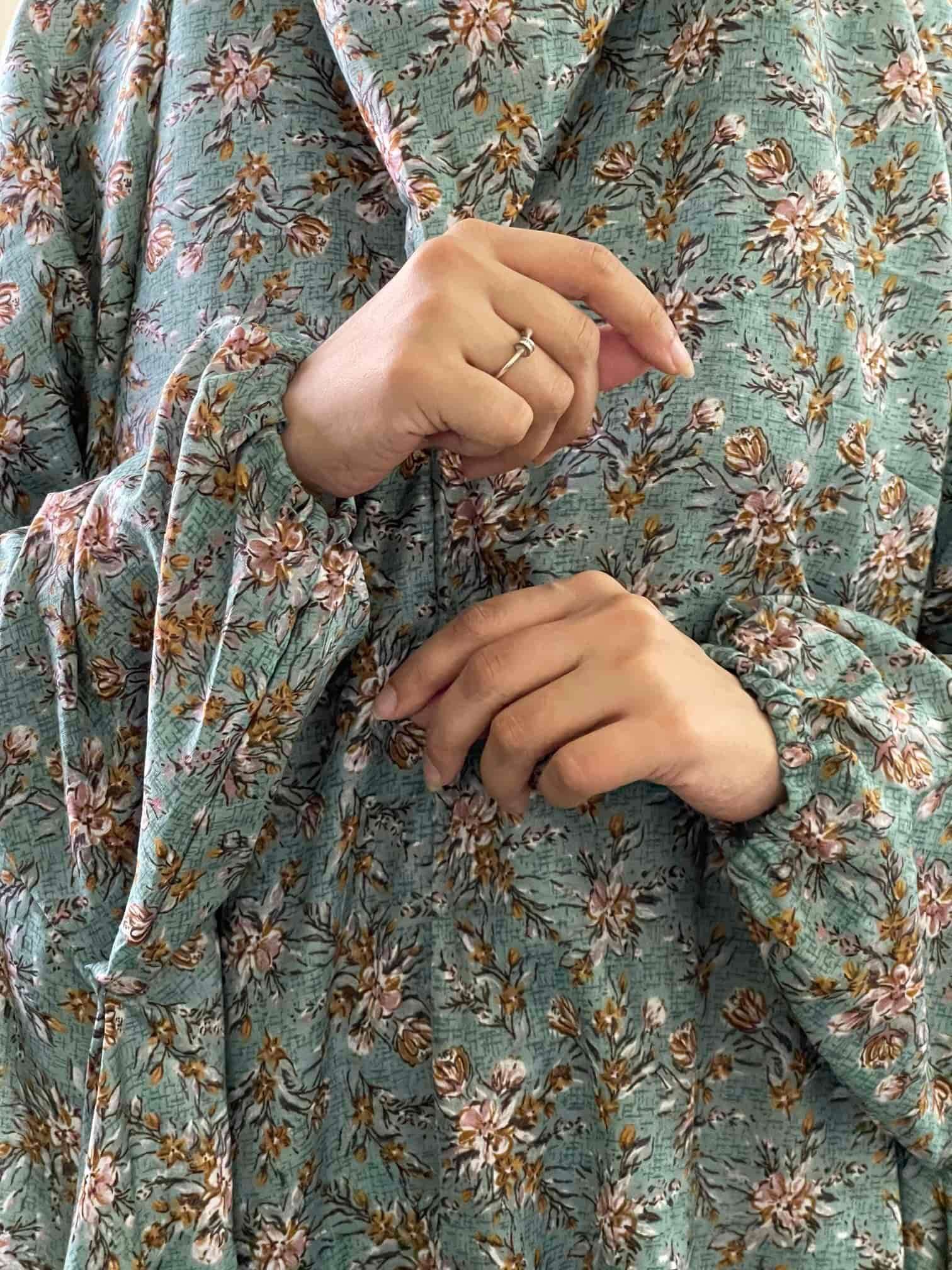 Full Coverage Namaz Chadar with Sleeves + Niqab (Mix Lawn) Attires For Muslimah