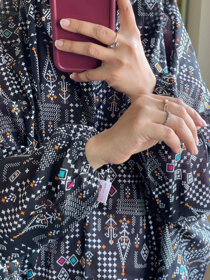 Full Coverage Namaz Chadar with Sleeves + Niqab (Pure Lawn) Attires For Muslimah