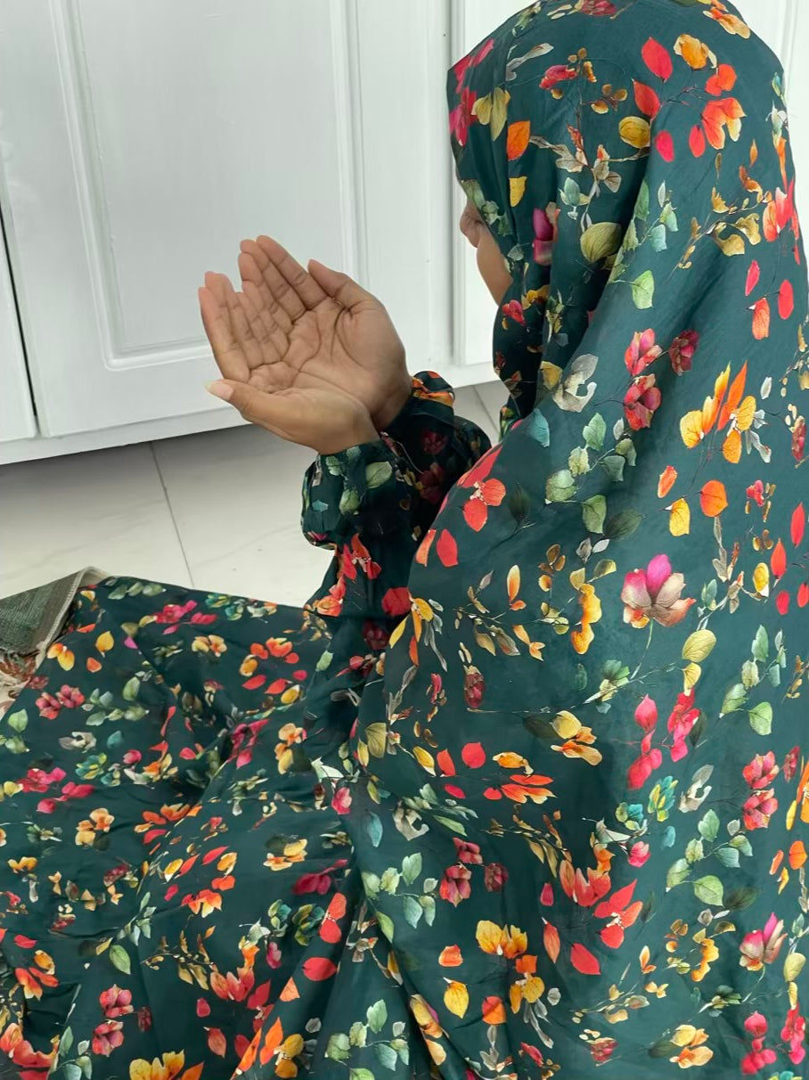 Full Coverage Namaz Chadar with Sleeves + Niqab (Pure Lawn) Attires For Muslimah