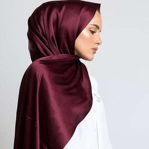 Silk Hijab Attires For Muslimah